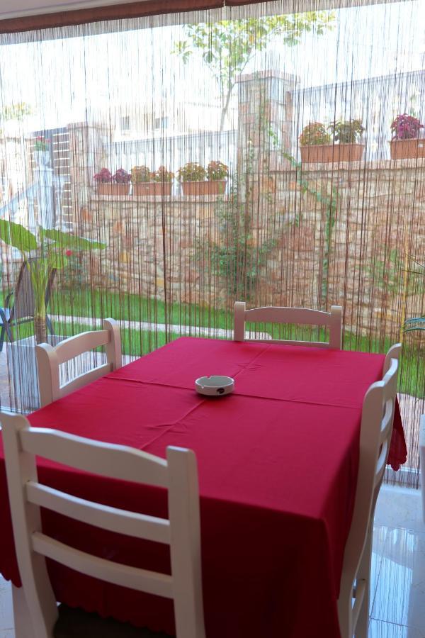 Elite Hotel Sarandë 外观 照片