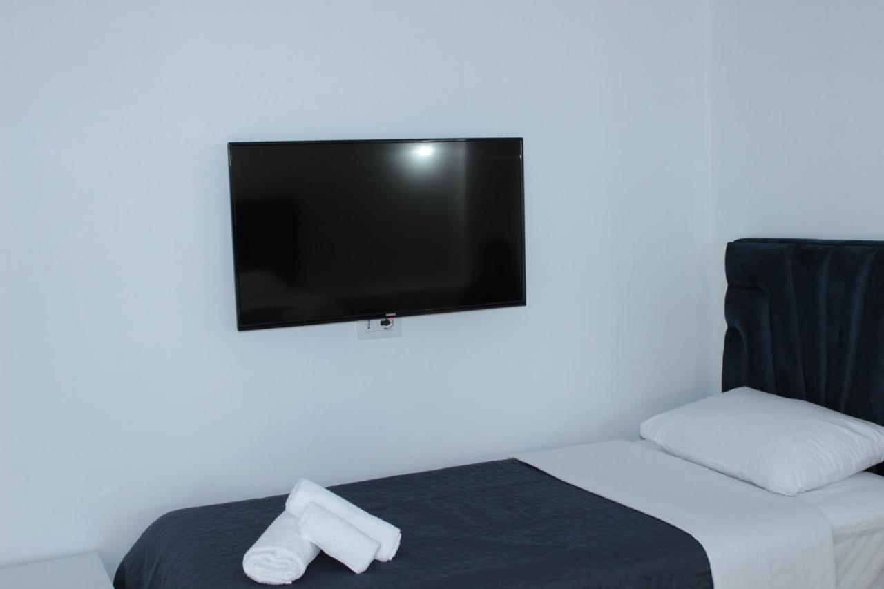 Elite Hotel Sarandë 外观 照片