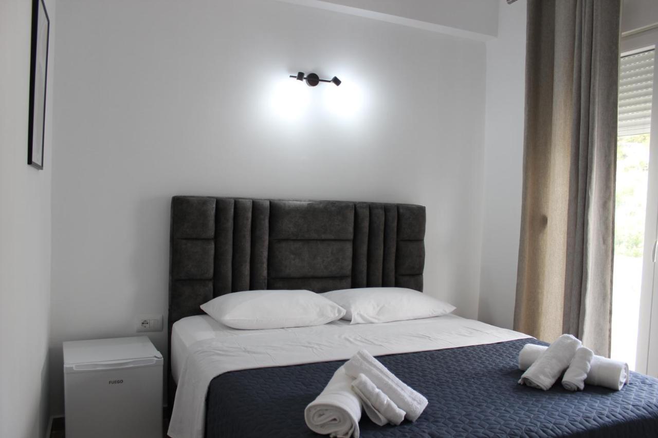 Elite Hotel Sarandë 外观 照片