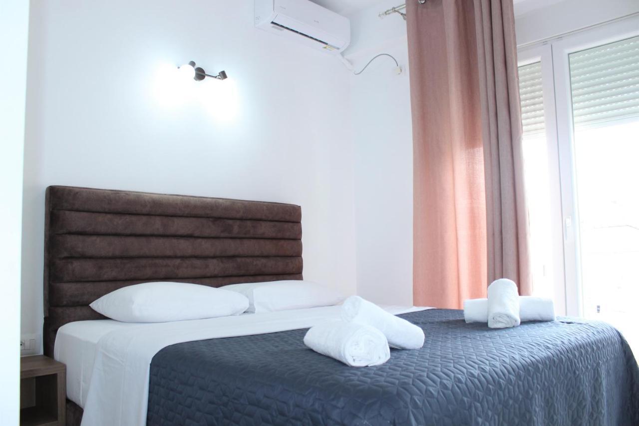 Elite Hotel Sarandë 外观 照片