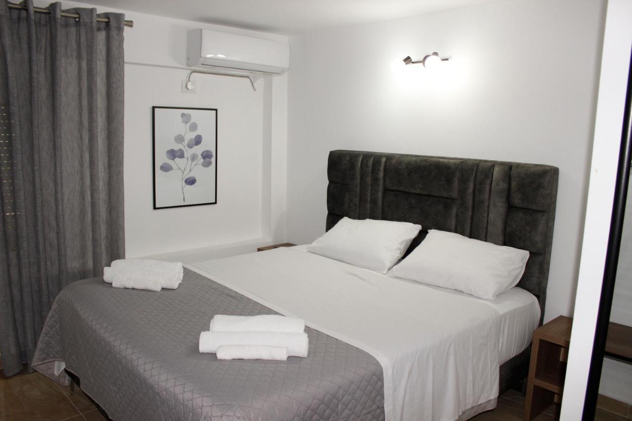 Elite Hotel Sarandë 外观 照片